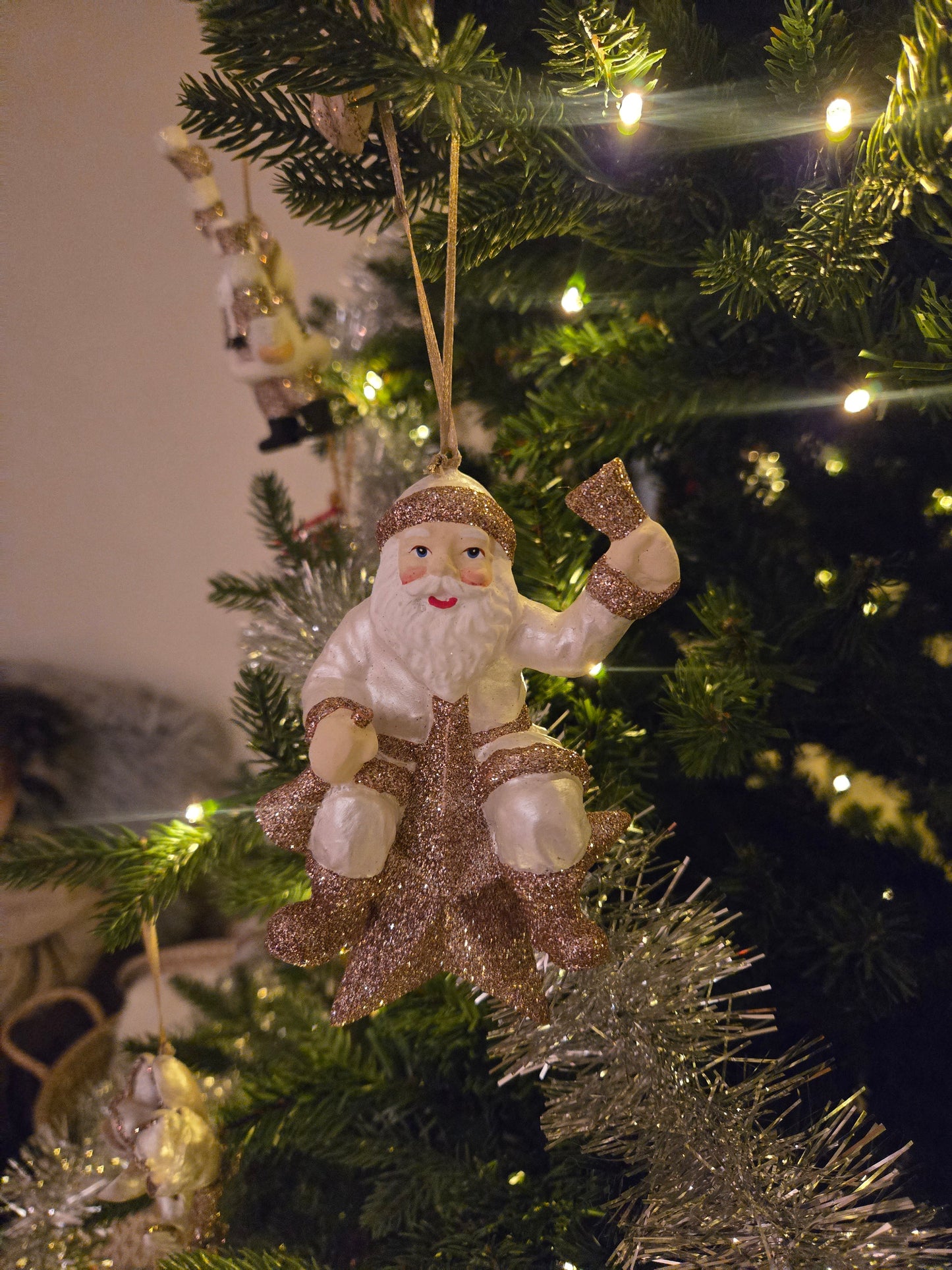 Santa on star w/ bell white