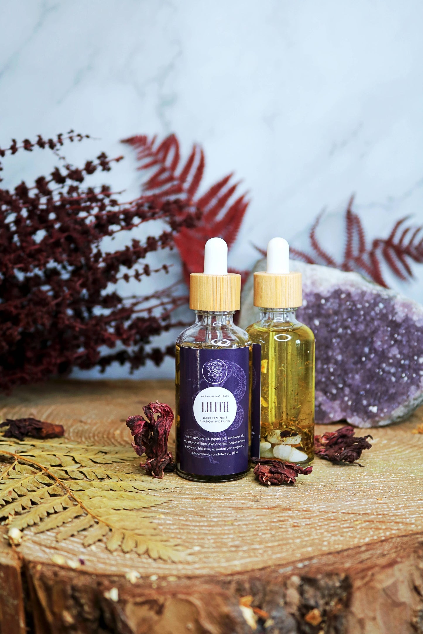 LILITH Ritualolja med Kristaller & Örter - Ayamani Naturals