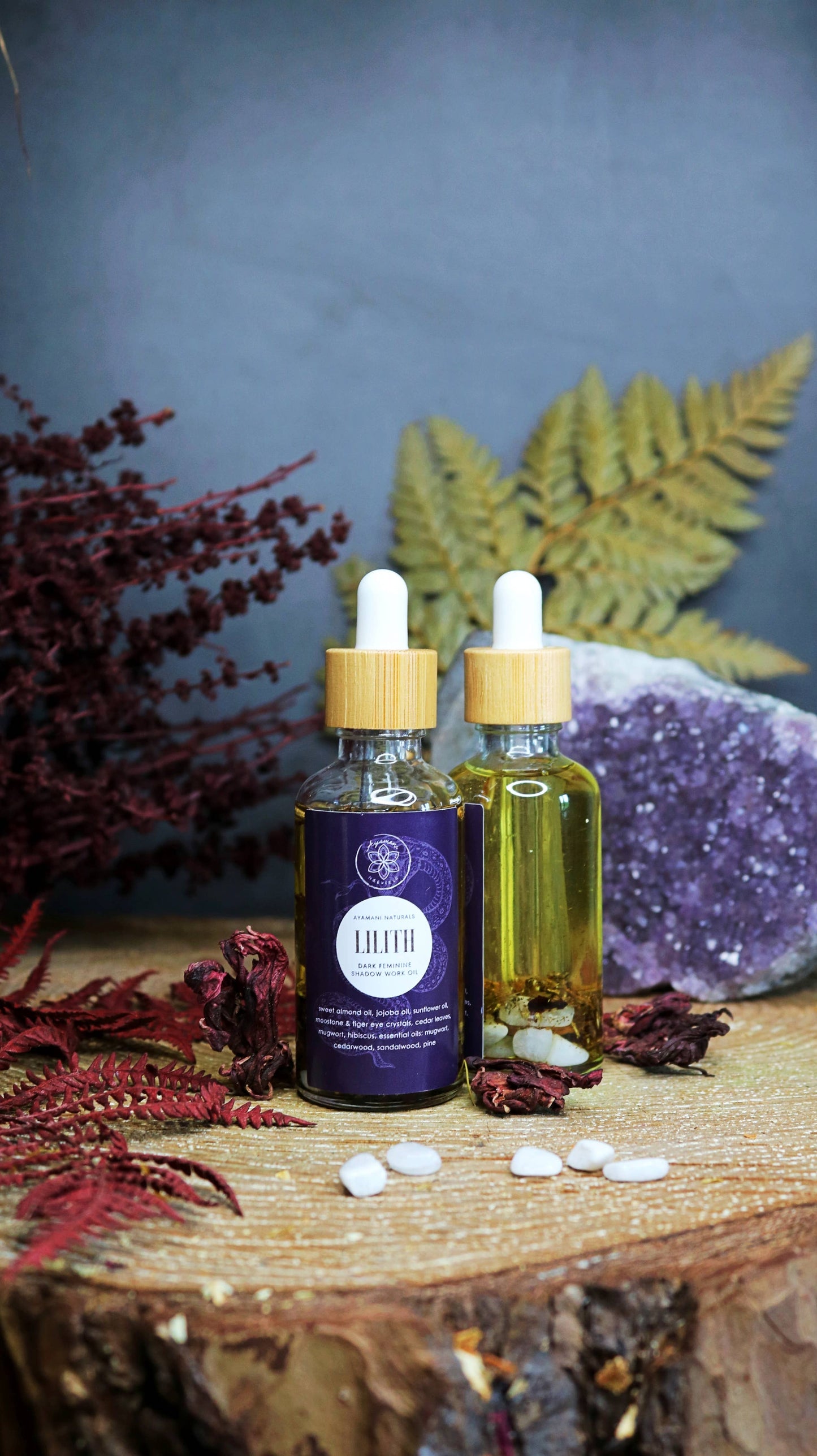 LILITH Ritualolja med Kristaller & Örter - Ayamani Naturals