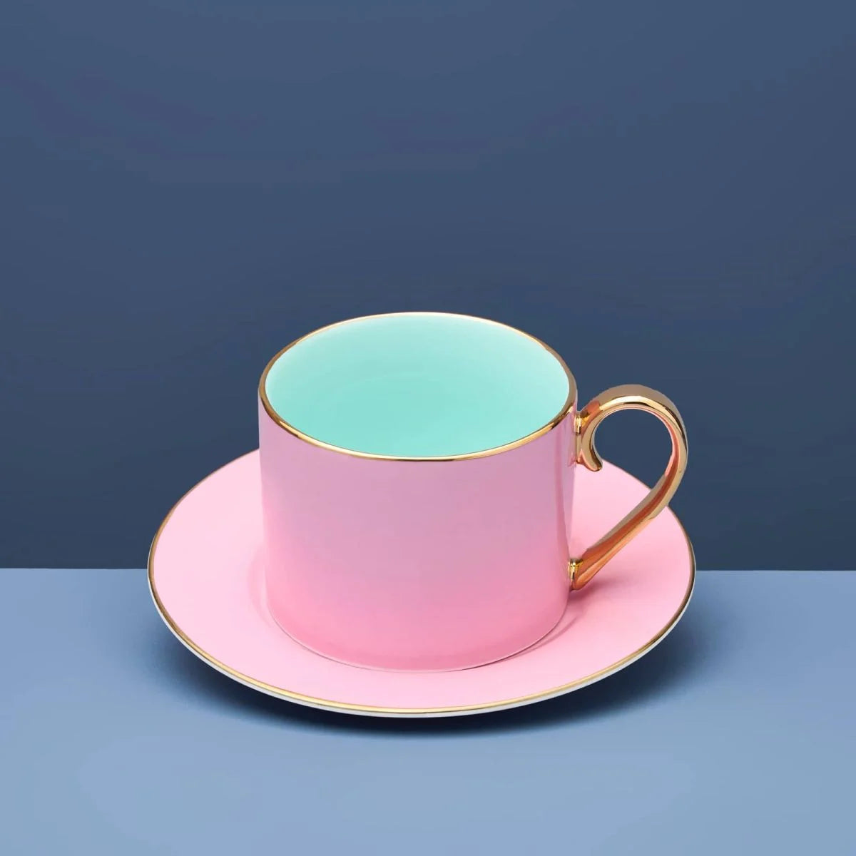FANCY COLORS 4 koppar med fat | Werner Voß