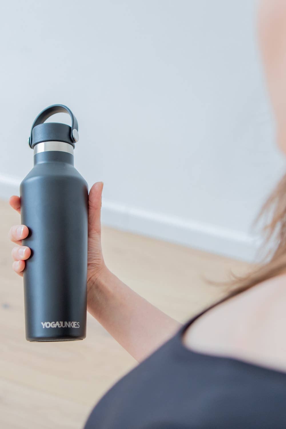 Midnatt Vattenflaska med sportlock 500 ml